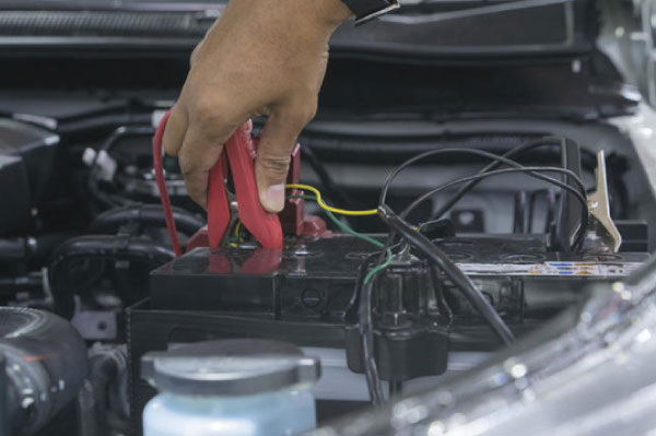 sử dụng sai cách làm ắc quy nhanh hỏng