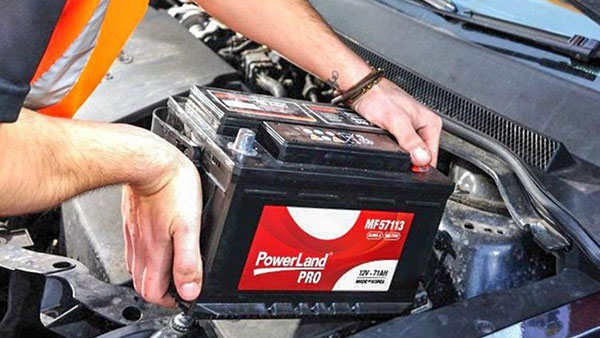 tại sao bình ắc quy bị phồng