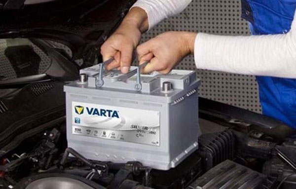 nguồn gốc bình ắc quy varta