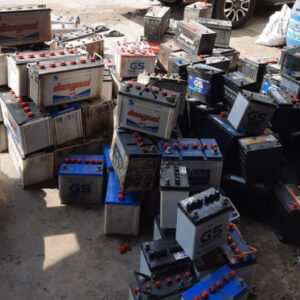 có nên sử dụng ắc quy cũ hay không