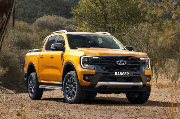 Ắc quy xe Ford Đà Nẵng